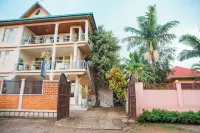 โรงแรม ฟานาด โรงแรมใน