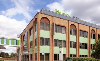 Ibis Styles London Heathrow Airport