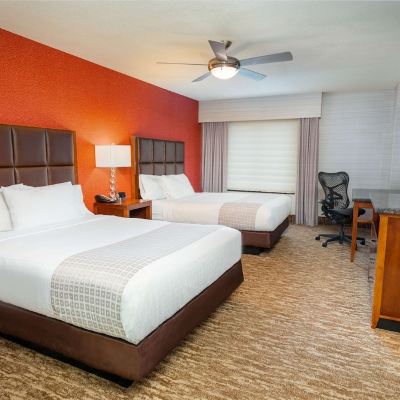 Suite, 2 Queen Beds, Accessible (Mobility & Hearing, Roll-in Shower)