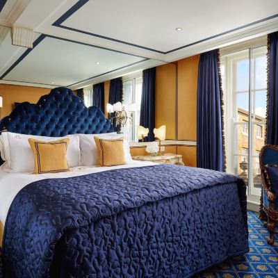 皇家馬廄景觀特大床房 紅色康乃馨皇宮中的魯本斯酒店優惠