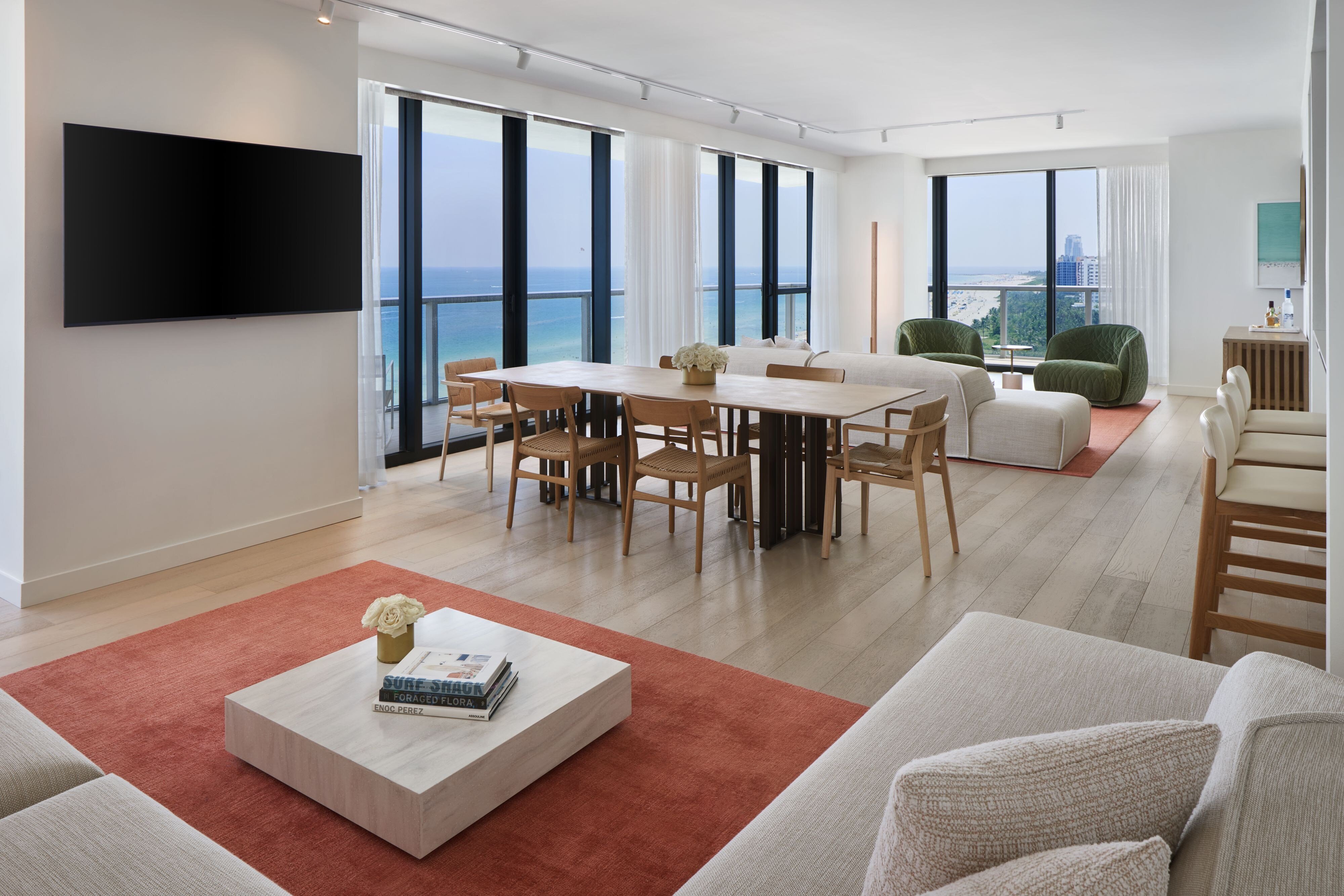 奢华海滨3.5卧室套房，高楼层，阳台