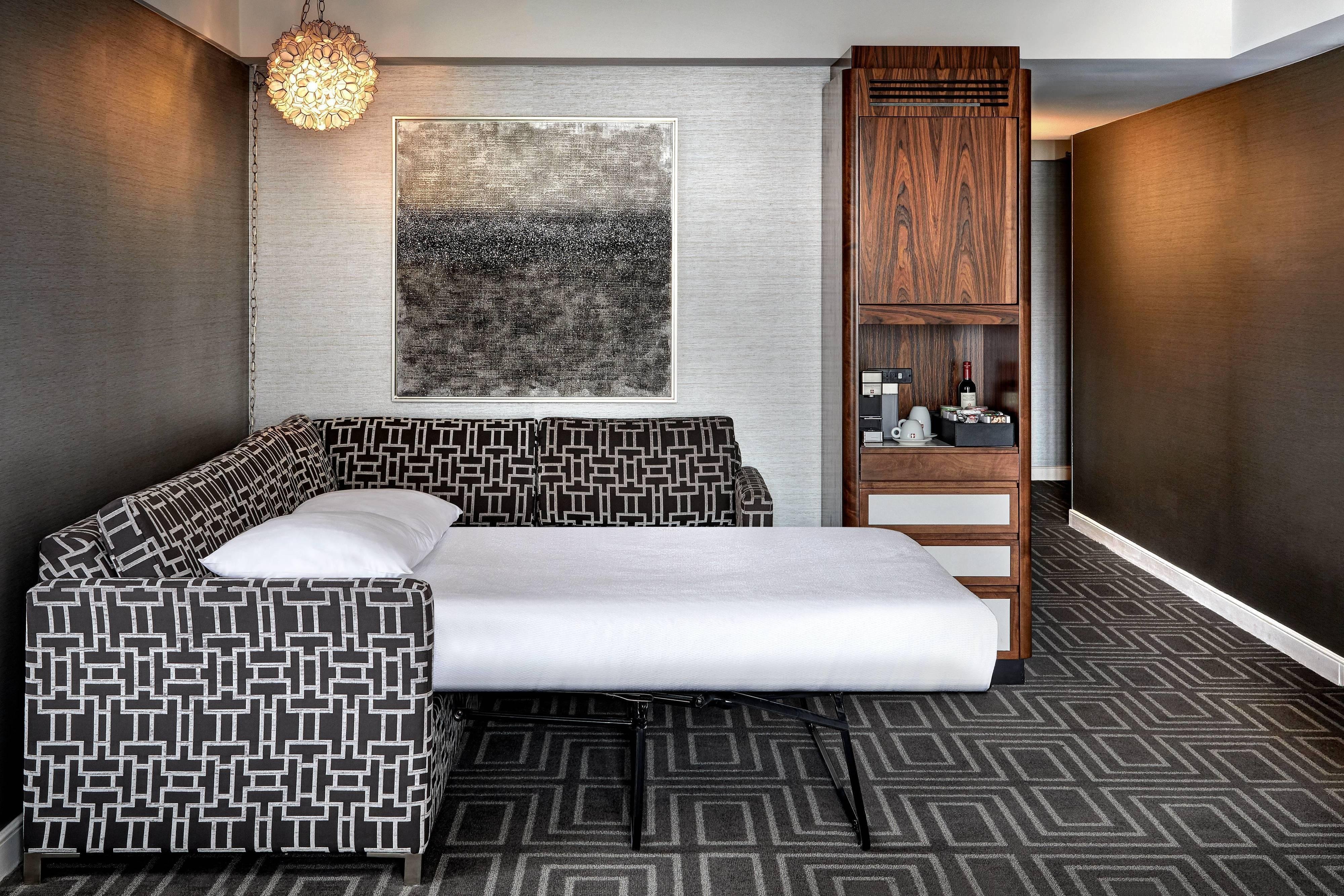 一室套房（带梳化床）