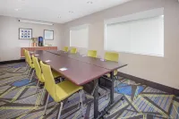 Holiday Inn Express & Suites BISHOP by IHG
