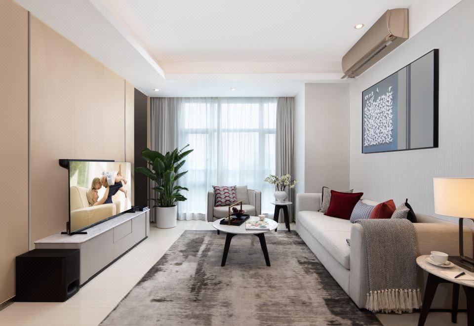 兩房行政套房（洗衣機+廚房+兩個衞生間）