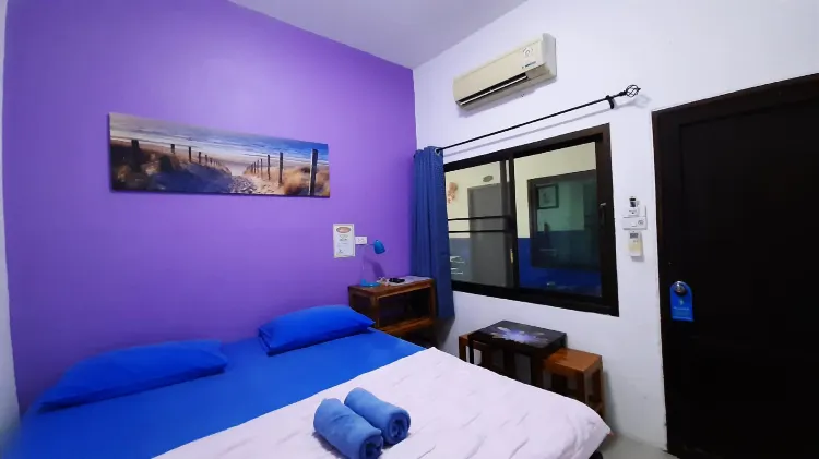 ห้องพัดลมพร้อมห้องน้ำรวม