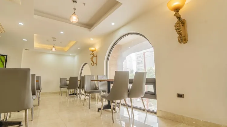 Royal Charm Hotel Danang 食事・レストラン