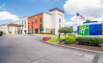 Holiday Inn Express & Suites Albany Airport - Wolf Road