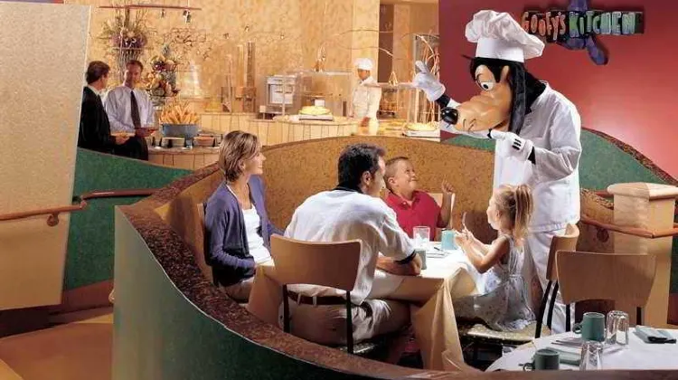 Disneyland Hotel Dining/Restaurant