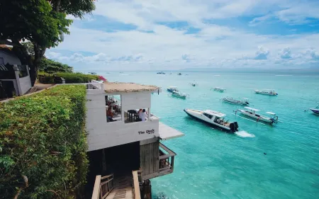 Batu Karang Lembongan Resort & Spa