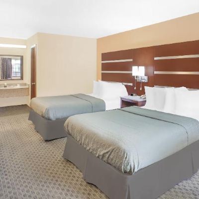 Room With 2 Queen Beds, Smoking Days Inn by Wyndham Fayetteville Promo Code