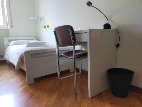 带共用浴室的单人房