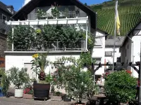 Hiking in the Middle Rhine 바하라흐 호텔