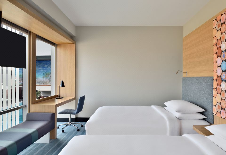 Aloft New Delhi AerocityExecutive, Guest Room, 2 Twin/Single Bed (s) , High Floor