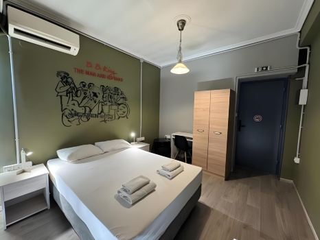 Stay Hybrid Youth Hostel