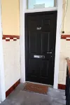 Falkirk City Centre Stylish 2 Bed Flat