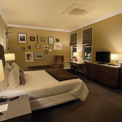 Premium Room Ada Wydown Hotel Promo Code