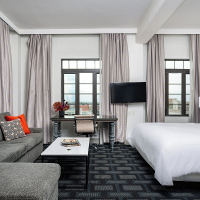 Head Honcho Padre Hotel Promo Code