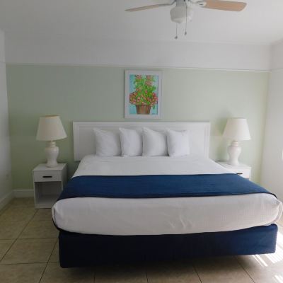 Comfort King Room Kingsail Resort Promo Code