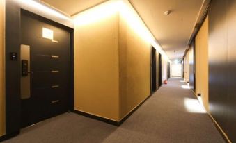 Hotel Pier 48 - Housity