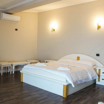 Junior Suite with Balcony and Pool View Hotel Majestic Promo Code