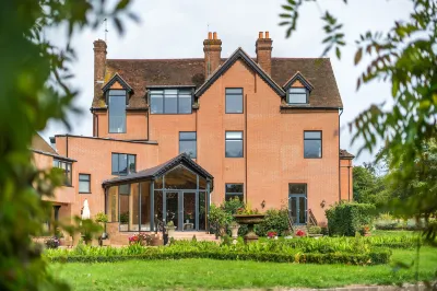 Guildford Manor Hotel & Spa Hotel di 