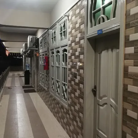 Saman Hotel