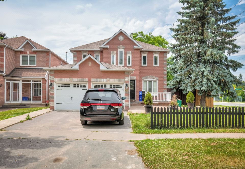 Waterfront Avenue Suites - Housity