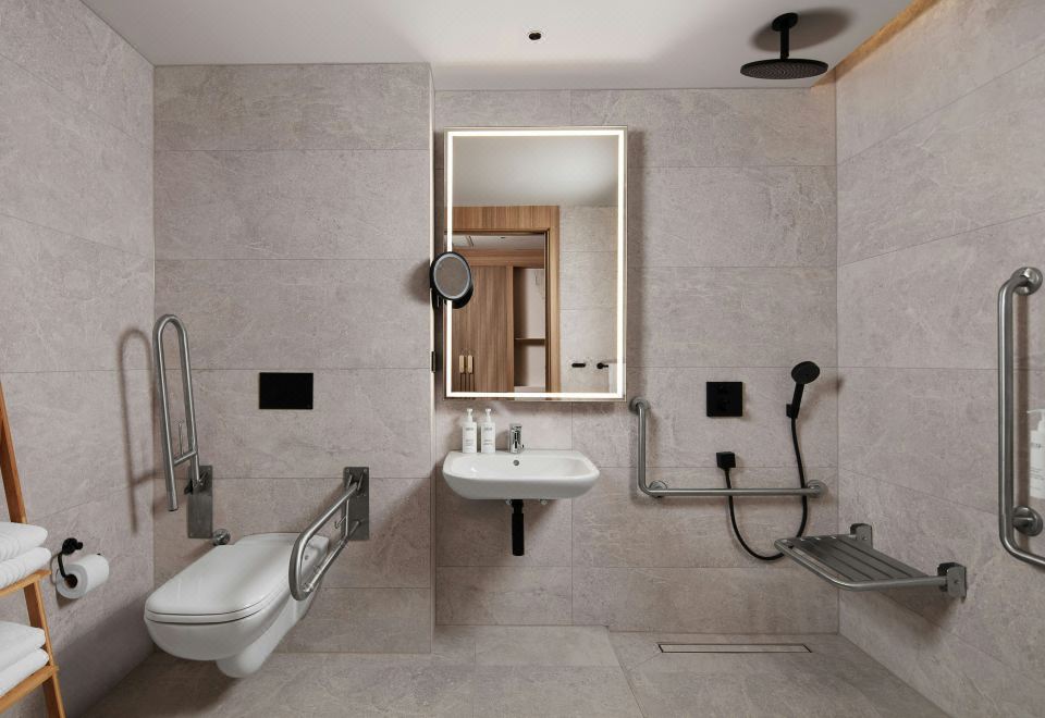 标准特大床房带城景