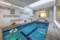 MidTown Majestic Garden Resort