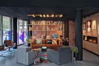 Moxy Amiens