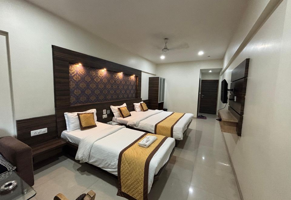 Hotel Orange Super Deluxe Room