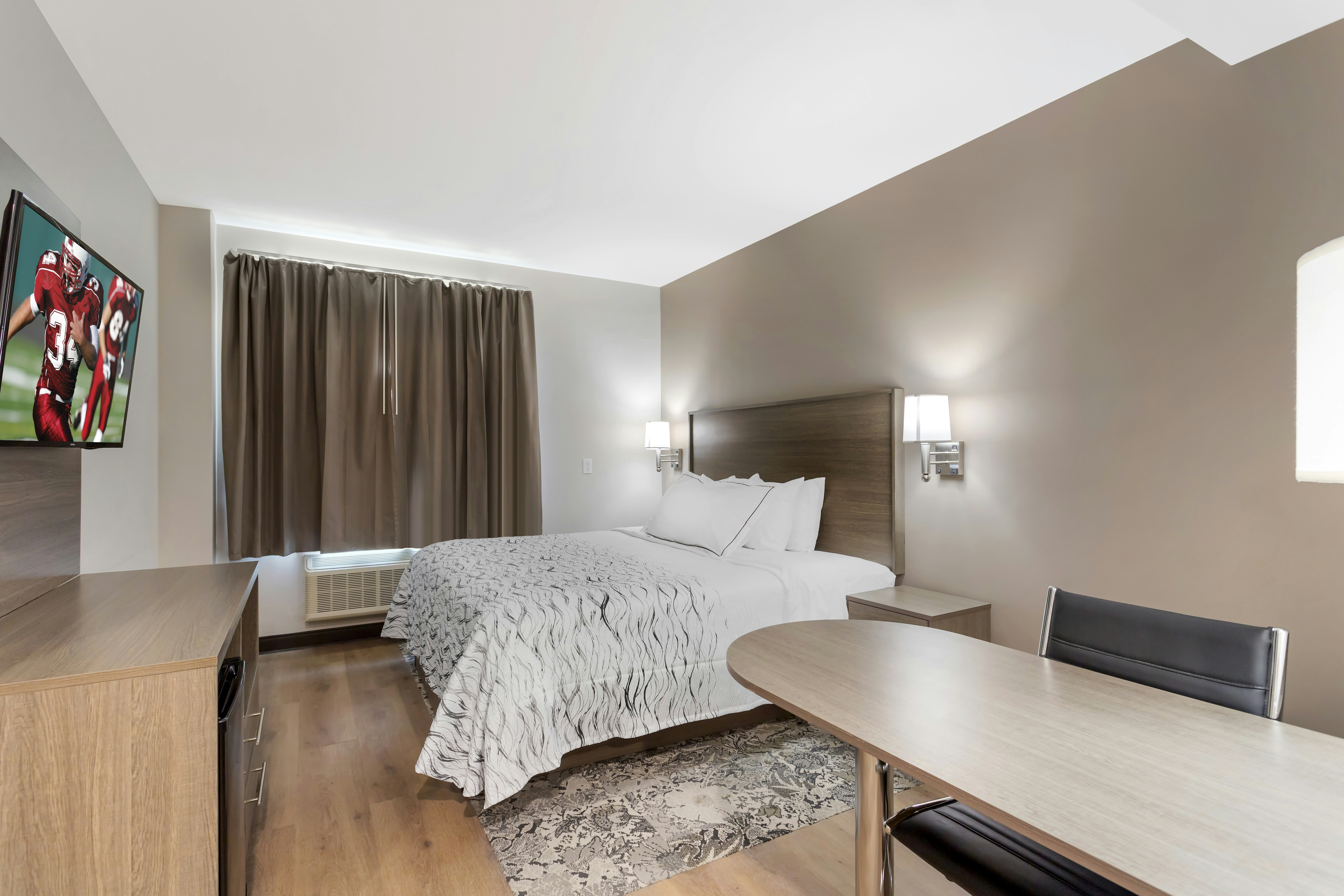 Red Roof PLUS+ Jamaica, NY - JFK Airport (New York) - 2026 Prices