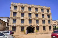 Golden Tulip Stone town Boutique Hotele w: 