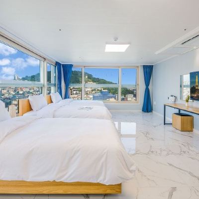 Room 402 (Partial Ocean View, Triple Bed) 여수 하멜펜션 쿠폰
