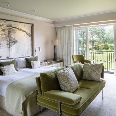 Deluxe King Room The Grove Promo Code
