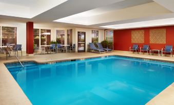 Holiday Inn Express Tifton - Housity