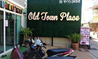 Old Town Place at 9