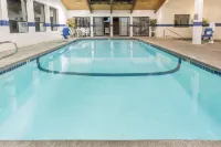 Super 8 by Wyndham Bend