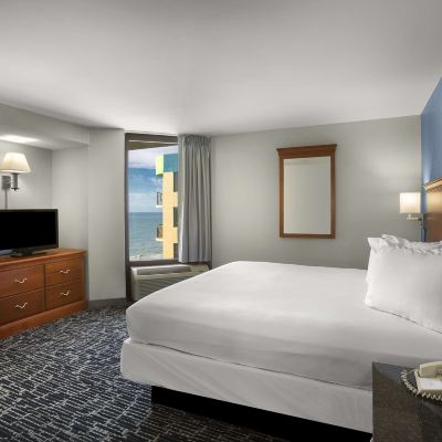 Suite-1 King Bed, Non-Smoking, Suite Building, Queen Sofabed, Ocean Front, Living Room, Full Kitchen Dayton House Resort Promo Code