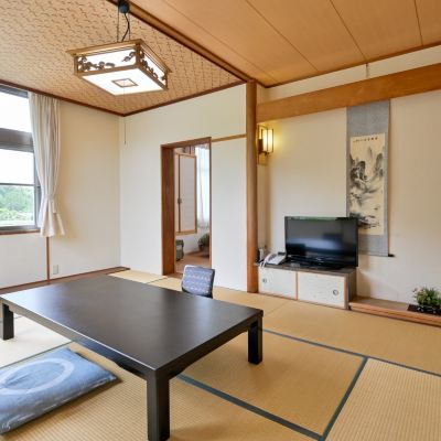 Second-Floor Guest Room, No Bath Type [Japanese Room] [Japanese-Western Or Japanese Room] [Non-Smoking] [Mountain View] [River View] 芳山園 クーポン