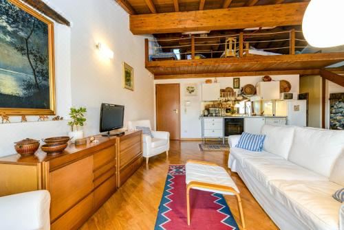 高级一卧室带阳台公寓