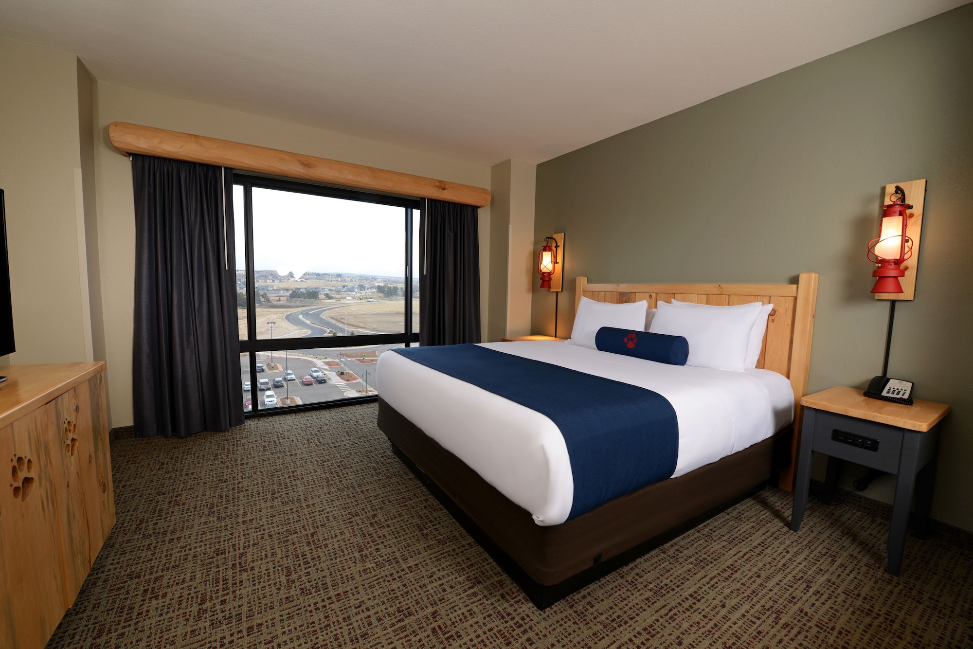 带阳台的初级灰狼套房 - 包含水上公园