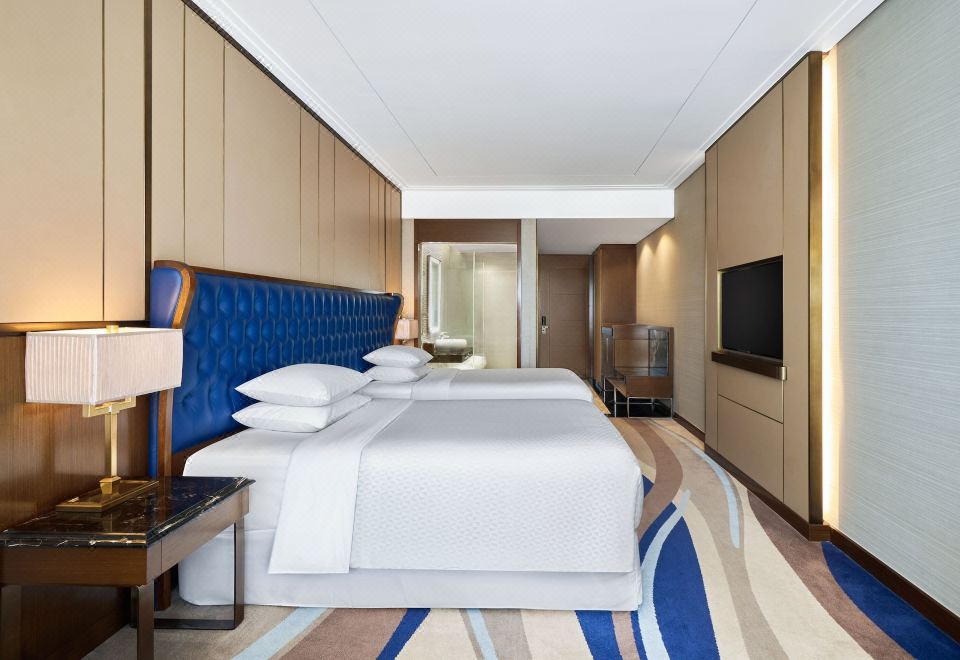 Four Points by Sheraton DanangPanoramic Twin, City View, High Floor, Balcony