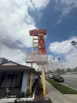 Hi-Way Host Motel