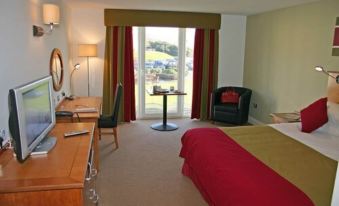 Towers Hotel & Spa - Housity