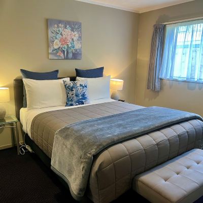Premium Suite, 2 Bedrooms (Premium SPA Suite) Ashbrook Motel Promo Code