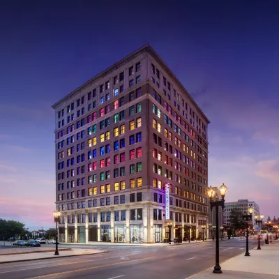 Angad Arts Hotel St Louis, Tapestry Collection by Hilton Hotels near Arch Parking Garage