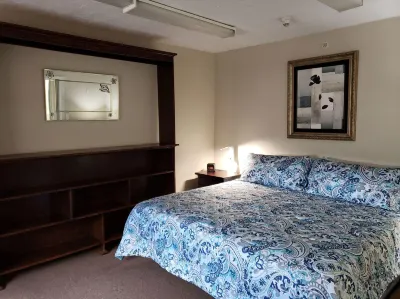The Medicine Hat Villa Hotels in 
