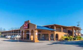 Econo Lodge San Marcos University Area