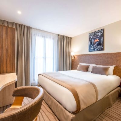 Standard Queen Room-Non-Smoking